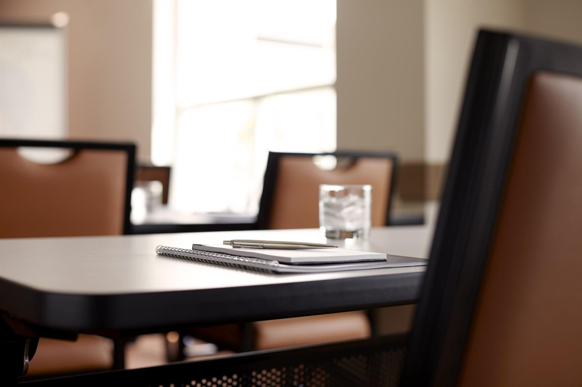Hyatt House Augusta Downtown Hotel Bagian luar foto