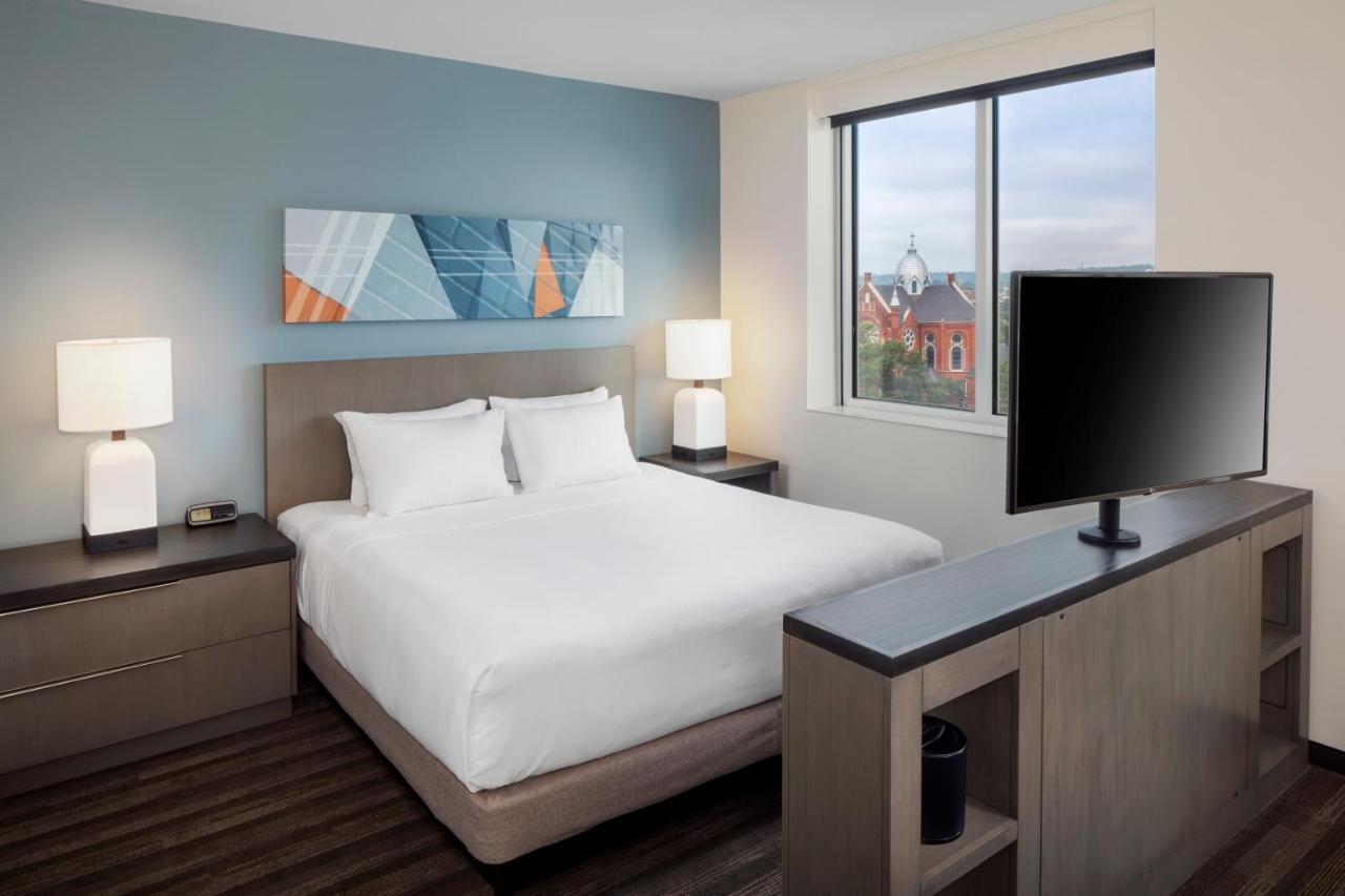 Hyatt House Augusta Downtown Hotel Bagian luar foto