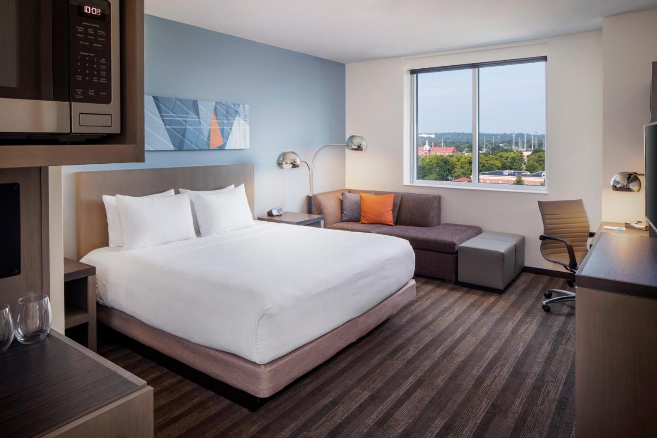 Hyatt House Augusta Downtown Hotel Bagian luar foto